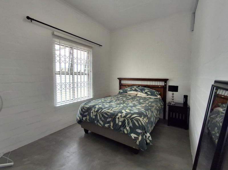 2 Bedroom Property for Sale in Golden Mile Western Cape